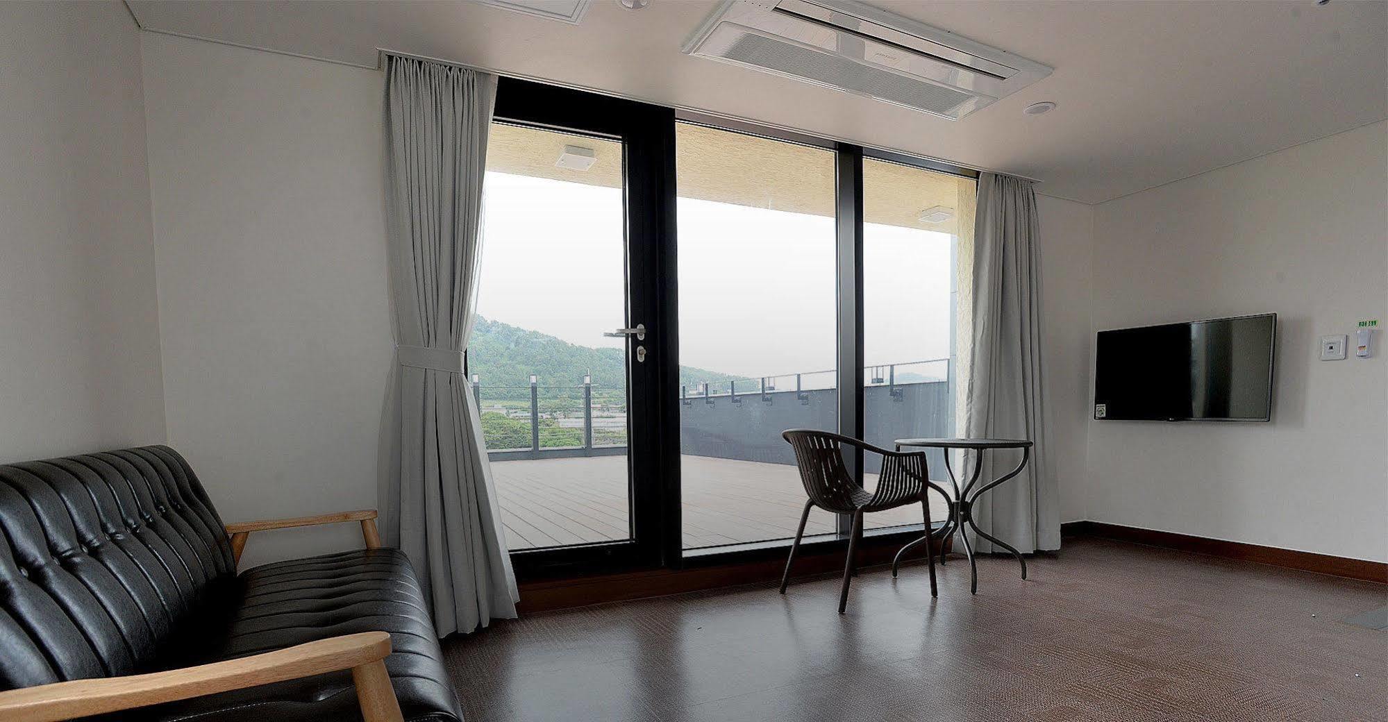Sea Hotel 3*