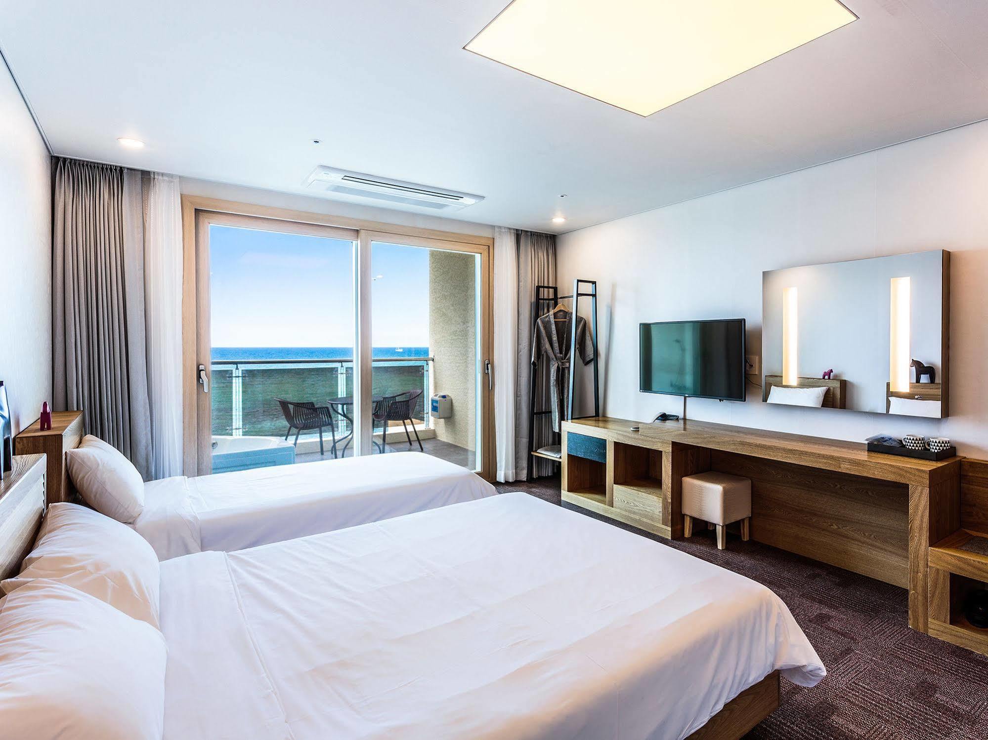 Hotel Sea 3*